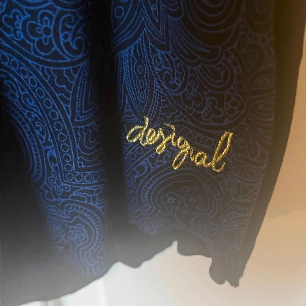 Desigual knows what it’s doing.  Size XL Dress - Picture 4 of 11